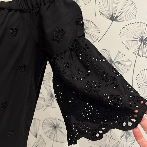 Madewell 2 - Picture 2 of 2